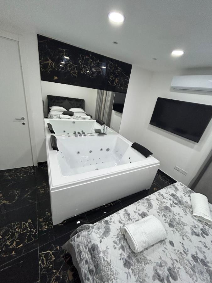 Giovanni Luxury Suites Nápoles Exterior foto